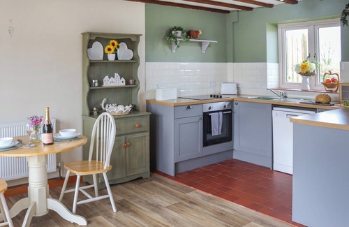 Llandeilo Cottage | Teifi Cottage - UK49590