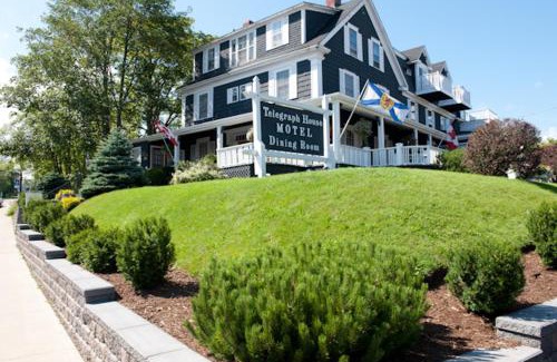 Baddeck Hotel | Telegraph House Motel