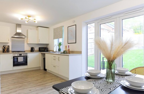 Telford House | Telford – Free Parking – Great for contractors