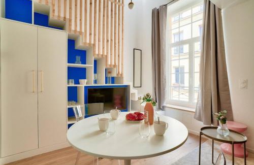 Quartier Saint-Ambroise Apartment | Temps suspendu - Sublime duplex avec mezzanine pour 4