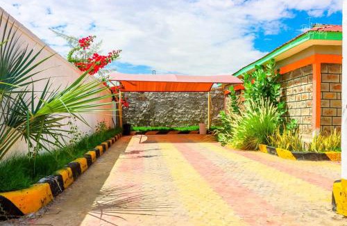 Lodwar Hotel | Ten villa luxury resort