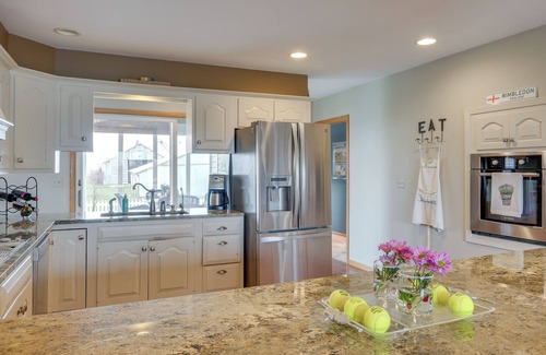 Charles City Cottage | Tennis Court & Deck: Pet-friendly Charles City Gem