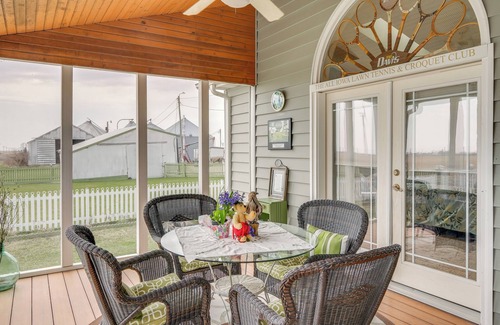 Charles City Cottage | Tennis Court & Deck: Pet-friendly Charles City Gem