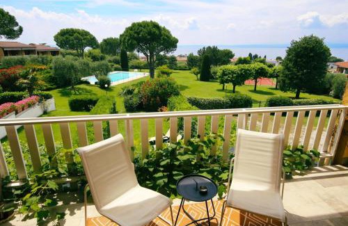 Cisano House | Tennis/Pool/Barbecue