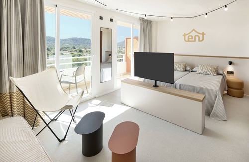 Calvia Hotel | tent Calvia Beach