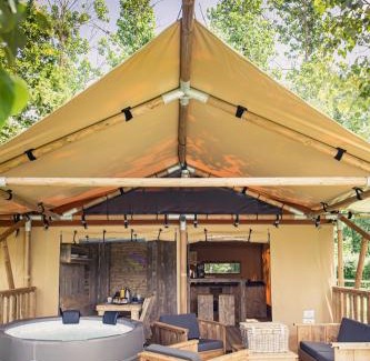 Thiel-sur-Acolin Other | Tente lodge insolite Jacuzzi privatif en pleine nature