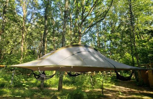 Friaudour Other | Tentes suspendues D'En Haut
