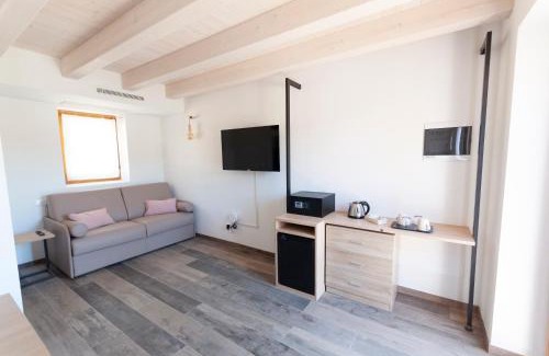 Cormons House | Tenuta Della Casa Wine & Rooms - La Pausa del Collio