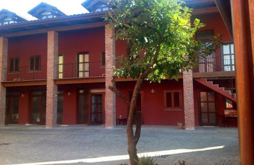 Cuceglio House | Tenuta Roletto