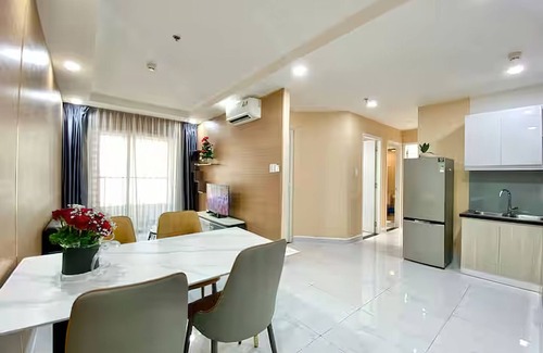 Phuong 8 Condo | Terra Royal Apartment D3 - 1 2 BR at City Center