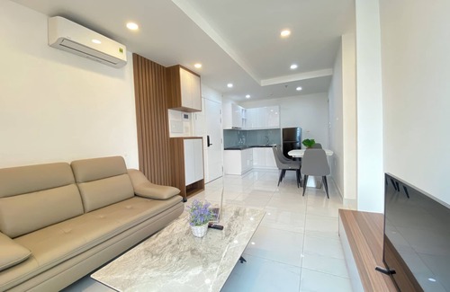 Phuong 8 Condo | Terra Royal Apartment D3 - 1 2 BR at City Center