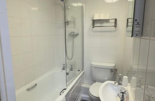 Yeovil Cabin | Terrace Lodge