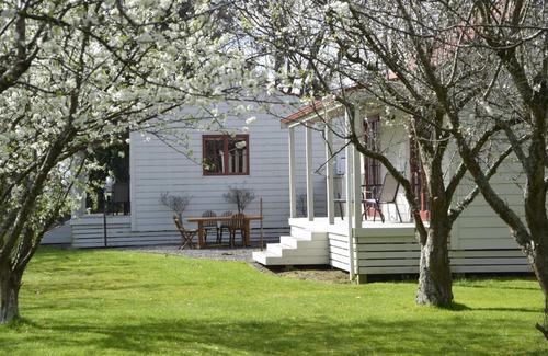 Carterton Cabin | Terracotta Lodge & Cottages