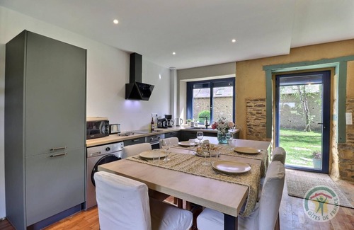 Saint-Medard-sur-Ille House | Terre Nature - Saint Medard SUR Ille