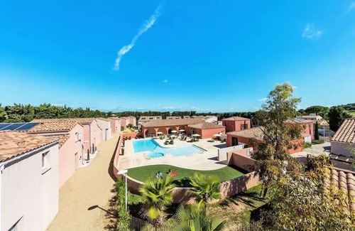 Saint-Christol Villa | Terres de France - Domaine de Bacchus Residence - 2 Room Villa 4 People