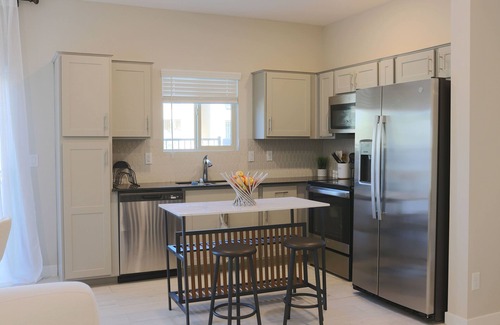 North Mountain House | Terrific 3-bedroom townhome with AC in sunny Phoenix