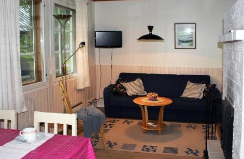 Tervakoski House | Tervakosken Tervaniemi hirsimökki & oma sauna