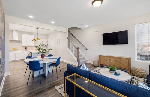 Wake Forest Condo | Tessa - Luxury 3 BR Retreat + Garage, Personal Chef