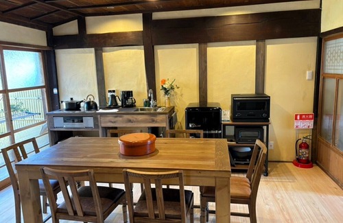 Fukusaki Villa | Tetsu-juro (former Ogunis) , Himeji Castles back parlor-like"400-year-old inn"