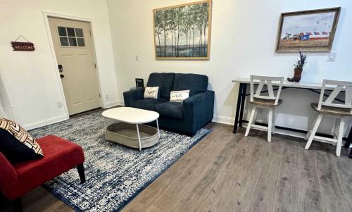 Nederland House | Texas Country 2BR 1BA