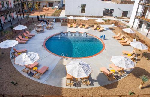 Las Colinas Hotel | Texican Court, by Valencia Hotel Collection