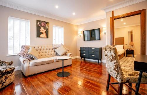 Castlebar Hotel | TF Royal Hotel & Theatre