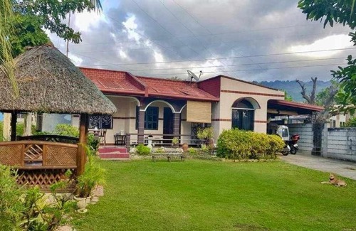 Badian House | TGH 2 The Garden Villa The Guest House Badian