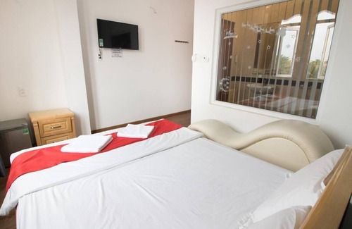 Korean Industrial Zone Hotel | Thanh Tuyen Hotel by Bay Luxury