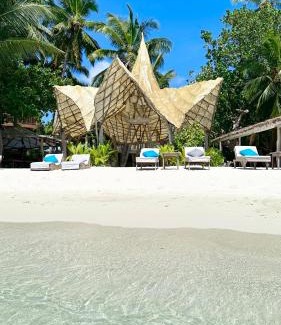 Thinadhoo Hotel | Thari Fushi Luxury Maldives -All Excursions Included -