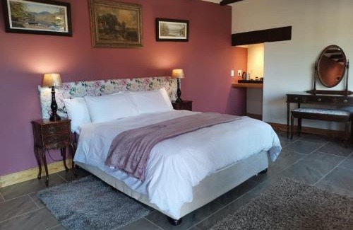 Nottingham Road House | Thatchings Bed and Breakfast