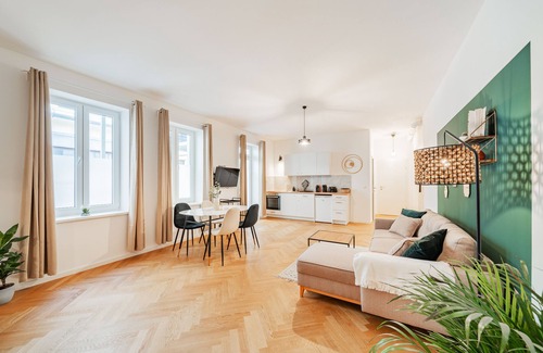 Rudolfsheim-Funfhaus Apartment | The 15s Apartments