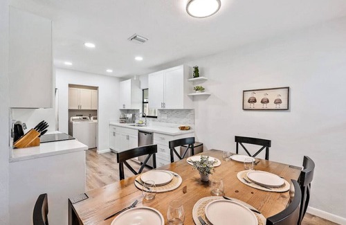 North Palm Beach Heights House | The 19th Hole, Abacoa Golf