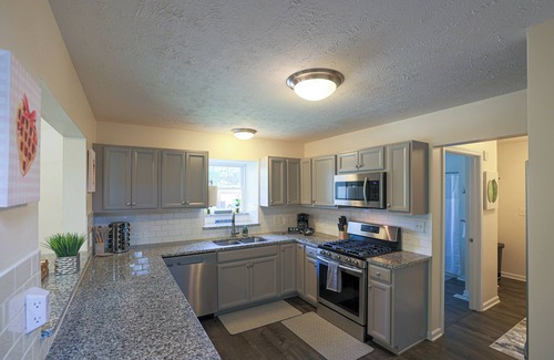 Lakewood House | The 19th Hole in Birdietown-4BD/3Bath-mini golf