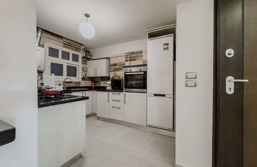 An-Nuzhah Apartment | The 3bdr Avant-garde Residence 5 min to Airport