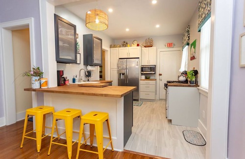 Michigan City House | The 8th Street ART House. Relax and be inspired!