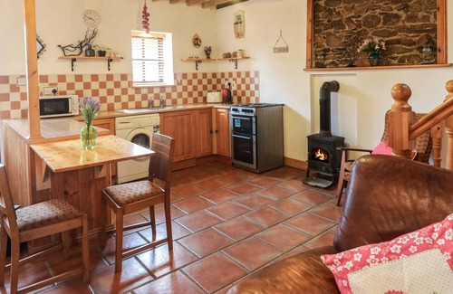 Moone Cottage | THE ABRAHAM, with open fire in Castledermot, County Kildare