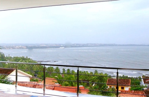 Nerul Villa | The Acacia Villa - Reis Magos Sea View