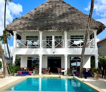 Bwejuu Beach Hotel | The African Paradise Beach Hotel