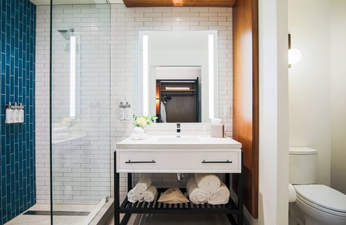 North Whisman Hotel | The Ameswell Hotel