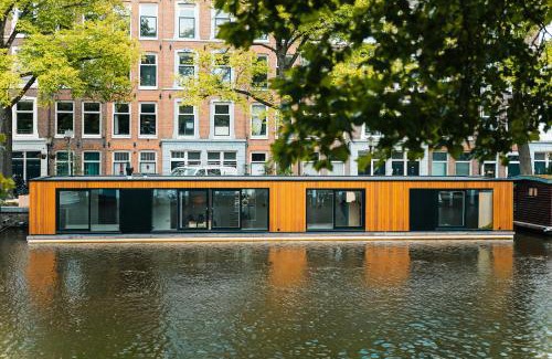 Jordaan Boat Rental | The Amsterdam Houseboat Family - de Jordaan Brand New Houseboat!