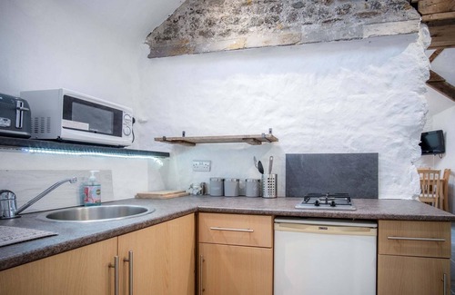 Castlemartin Cottage | The Anchor Light - 1 Bed - Freshwest Beach Retreat