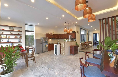 Hoi An Villa | THE ANCIENT TOWN BEAUTY VILLA WITH 9 BED ROOMS FOR 22 GUESTS WITH OUTDOOR POOL