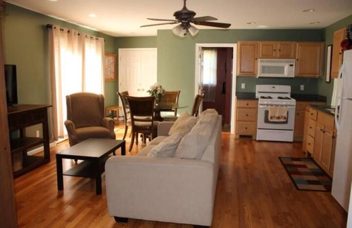 Oakpark Apartment | The Apartment at Dark Run Retreat