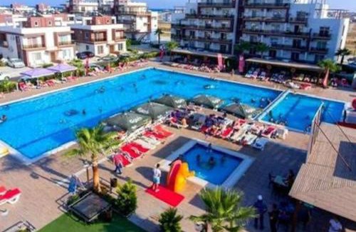 Trikomo Apartment | The Aqua Marine Flat