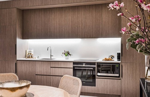 Coogee Apartment | The Arden 2. Coogee. New Peaceful Spacious Garden Apartment, Meters to Beach