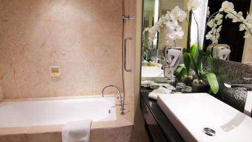 Palembang Hotel | The Arista Hotel Palembang