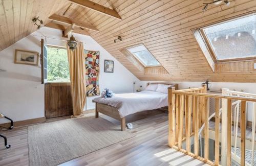 Coulsdon West Apartment | The Art Apartment