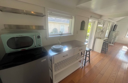 New Britain Cottage | The Artist Cottage at Windy Hill