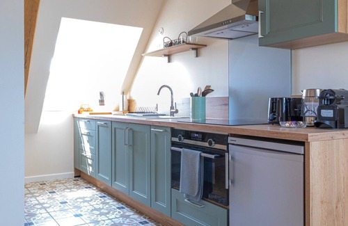 Tremblay-les-Villages Apartment | The Atypical ~ Garden ~ Autonomous Arrival