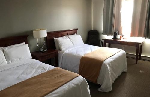 Timiskaming District Hotel | The Auberge Inn